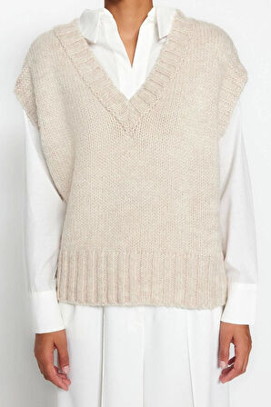 Kadın Moda Şık V Yaka Standart Kol Crop Yumuşak Dokulu Triko Süveter