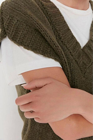 Kadın Moda Şık Crop V Yaka Kolsuz Düz Crop Yumuşak Dokulu Triko Süveter