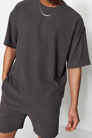 Yeni Sezon Oversize Polyester Bisiklet Yaka Kısa Kol Dokulu Desenli Günlük T-Shirt