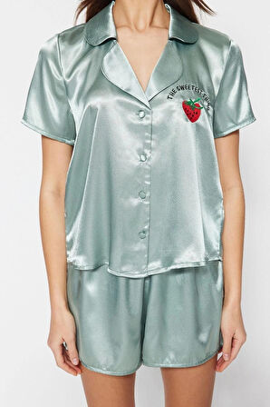 Kadın Polyester Ceket Yaka Kısa Kol Nakışlı Saten Gömlek-Şort Dokuma Pijama Takımı