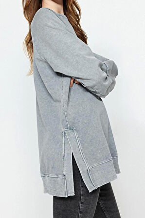 Kadın Tesettür Moda Şık Regular Bisiklet Yaka Standart Kol Regular Yıkamalı Örme Sweatshirt