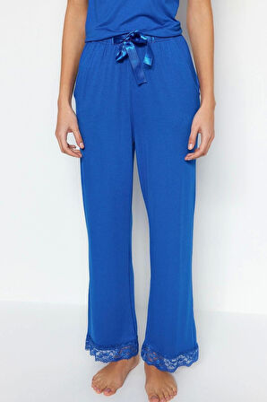 Kadın Viskon V Yaka Askılı Kol Dantel Detaylı İp Askılı Örme Pijama Takımı