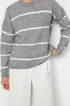 Kadın Moda Şık Bisiklet Yaka Standart Kol Regular Buklet Çizgili Triko Kazak