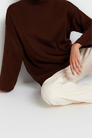 Kadın Moda Şık Regular Balıkçı Yaka Uzun Kol Düz Geniş Kalıp Basic Triko Kazak