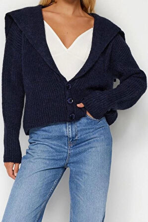 Kadın Moda Şık Regular Devrik Yaka Regular Premium İplik Yumuşak Dokulu Devrik Yaka Triko Hırka