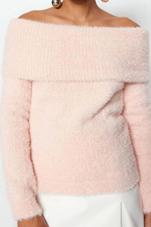 Kadın Moda Şık Regular Carmen Yaka Uzun Kol Düz Carnen Yaka Tüylü Sakal İplikli Triko Kazak