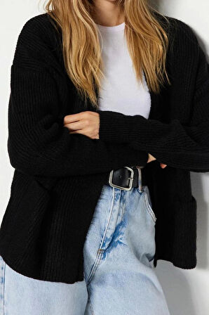 Kadın Moda Şık Regular V Yaka Oversize Süper Geniş Kalıp Yumuşak Dokulu Cep Detaylı Triko Hırka