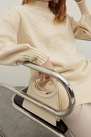 Kadın Tesettür Moda Midi Yarım Balıkçı Yaka Uzun Kol Ajurlu Dik Yaka Petek Desenli Örgü Triko Kazak