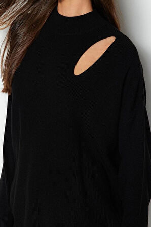 Kadın Moda Şık Bisiklet Yaka Standart Kol Regular Geniş Kalıp Pencere Cut Out Triko Kazak