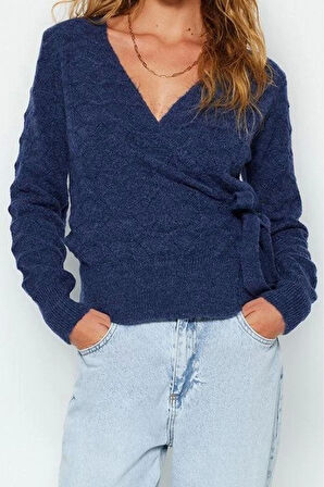 Kadın Moda Şık Kruvaze Standart Kol Regular Yumuşak Dokulu Yaka Triko Kazak