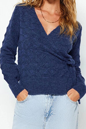 Kadın Moda Şık Kruvaze Standart Kol Regular Yumuşak Dokulu Yaka Triko Kazak