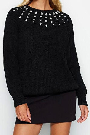 Kadın Moda Şık Bisiklet Yaka Standart Kol Regular Yumuşak Dokulu Taş Detaylı Triko Kazak