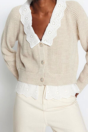 Kadın Moda Şık Regular V Yaka Regular Crop Dokuma Garni Detaylı V Yaka Triko Hırka