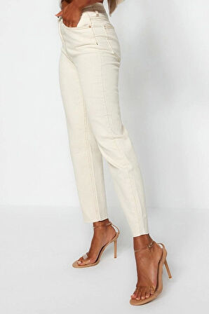 Kadın Moda Şık Kot Pantolon Boru Paça Uzun Boy Denim Ekru Yüksek Bel Slim Mom Jeans