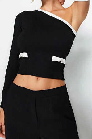 Kadın Crop Kayık Yaka Uzun Kol Renk Bloklu Crop Tek Omuz Kol Çıkarılabilir Özel İplik Triko Kazak