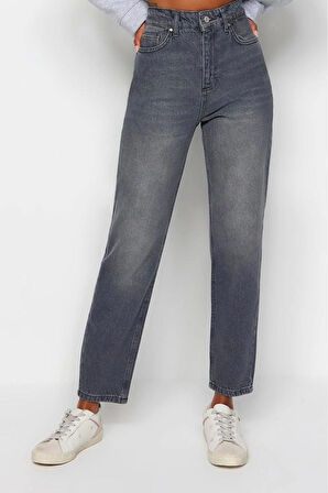 Kadın Moda Şık Kot Pantolon Dar Paça Regular Boy Denim Beyaz Yüksek Bel Mom Jeans