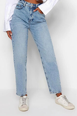 Kadın Moda Şık Kot Pantolon Dar Paça Regular Boy Denim Beyaz Yüksek Bel Mom Jeans