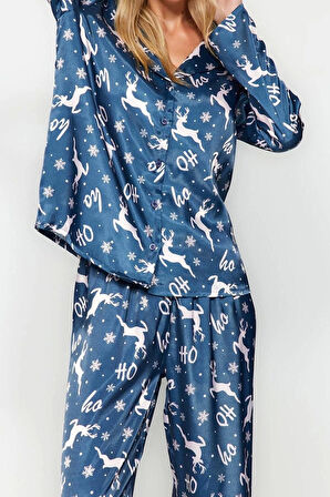 Kadın Boru Paça Uzun Kol Lacivert- Yılbaşı Temalı Saten Gömlek-Pantolon Dokuma Pijama Takımı