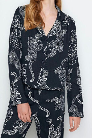 Kadın Moda Şık Gömlek Yaka Boru Paça Uzun Kol Kaplan Desenli Viskon Dokuma Pijama Takımı