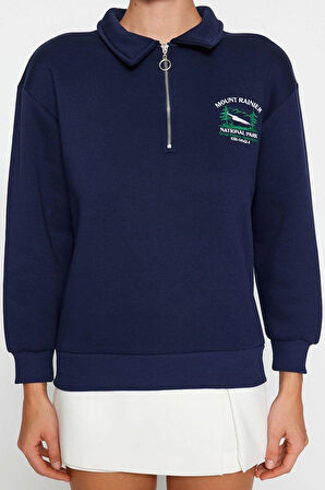 Kadın Fermuarlı Yaka Düşük Kol Fermuar Yaka Nakış Detaylı Fit Kalın İçi Polarlı Örme Sweatshirt