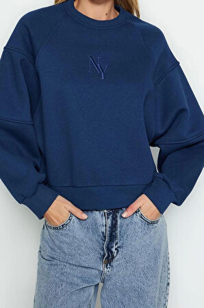 Kadın Moda Şık Regular Bisiklet Yaka Düşük Kol Crop Fit Nakışlı Kalın İçi Polarlı Örme Sweatshirt