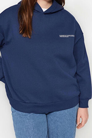 Kadın Büyük Beden Oversize Kapüşonlu Düşük Kol Kalın İçi Polarlı Baskı Detaylı Örme Sweatshirt