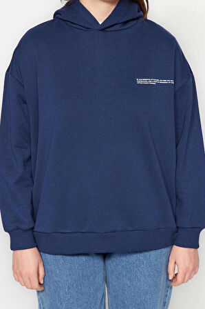 Kadın Büyük Beden Oversize Kapüşonlu Düşük Kol Kalın İçi Polarlı Baskı Detaylı Örme Sweatshirt