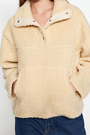 Kadın Moda Şık Bol Dik Yaka Düşük Kol Uzun Peluş Çıtçıt Detaylı Kanguru Cepli Örme Sweatshirt