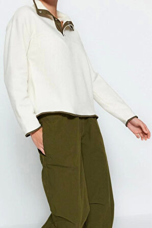 Kadın Moda Şık Regular Dik Yaka Düşük Kol Regular Çıtçıtlı Normal Kalıp Cepli Polar Örme Sweatshirt