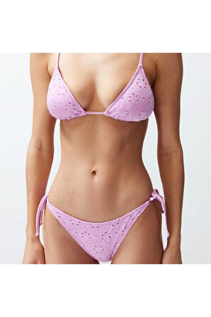 Yeni Düz Üçgen Normal Bel Brazilian Pembe Üçgen Bağlamalı Premium Kumaşlı Regular Bikini Takımı