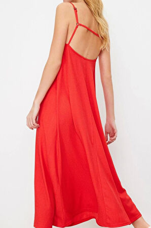 Kadın Moda Şık Maxi Boy Kare Yaka Relaxed Ayarlanabilir Askılı A-Line Bürümcük Dokulu Örme Elbise