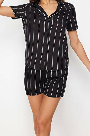 Kadın Moda Şık Gömlek Yaka Geniş Paça Kısa Kol Çizgili Viskon Dokuma Pijama Takımı