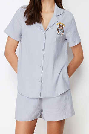 Kadın Polyester Gömlek Yaka Kısa Kol Ayıcık Nakışlı Viskon Dokuma Pijama Takımı