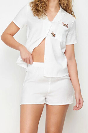 Kadın Viskon Gömlek Yaka Kısa Kol Beyaz Kedi Nakışlı Viskon Dokuma Pijama Takımı