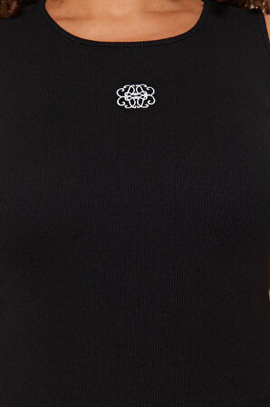 Yeni Fit Casual Günlük Kaşkorse Örme Halter Yaka Kolsuz Kol Shift Midi Boy Büyük Beden Elbise