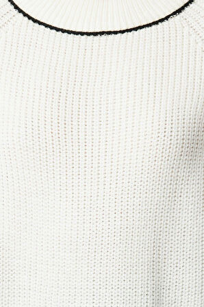 Kadın Moda Şık Bisiklet Yaka Standart Kol Regular Geniş Kalıp Biye Detaylı Triko Kazak