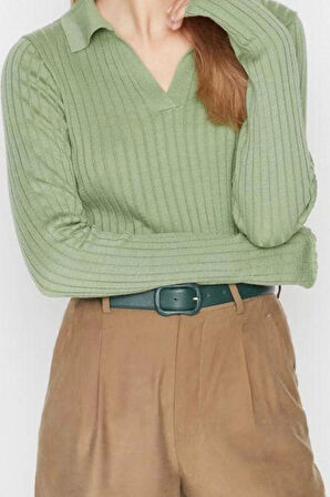 Kadın Moda Şık Regular Polo Yaka Uzun Kol Düz Kol Ucu Detaylı Polo Yaka Triko Kazak