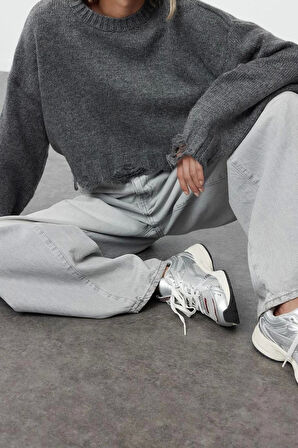 Kadın Moda Şık Crop Bisiklet Yaka Uzun Kol Düz Crop Süper Geniş Kalıp Yumuşak Dokulu Triko Kazak