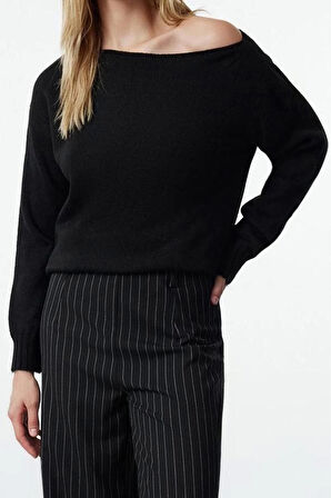 Kadın Moda Şık Kayık Yaka Standart Kol Regular Yünlü Basic Triko Kazak