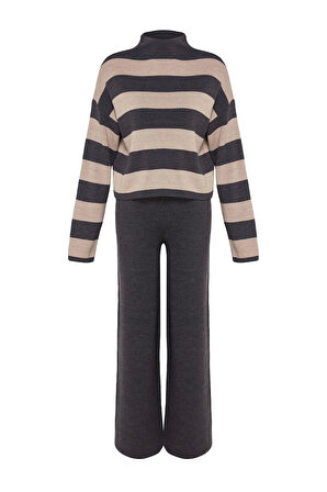 Kadın Moda Şık Boru Paça Regular Boy Uzun Kollu Geniş Kalıp Çizgili Triko Alt-Üst Takım