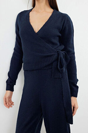 Kadın Moda Şık Boru Paça Crop Boy Uzun Kollu Crop Kruvaze Bağlama Detaylı Triko Alt-Üst Takım