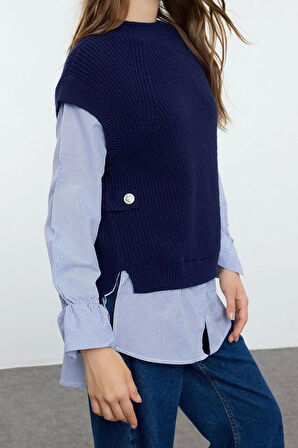 Kadın Moda Şık Dik Yaka Standart Kol Regular Yumuşak Dokulu Garni Detaylı Triko Kazak