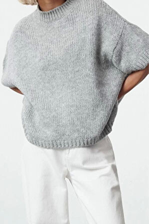 Kadın Moda Şık Bisiklet Yaka Standart Kol Regular Geniş Kalıp Yumuşak Dokulu Triko Kazak