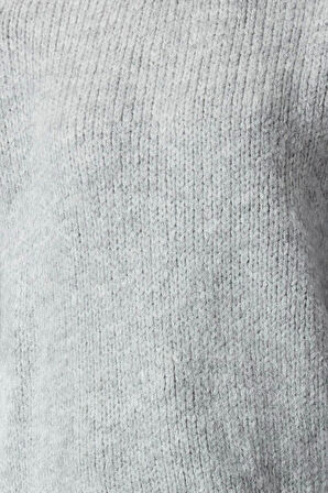 Kadın Moda Şık Bisiklet Yaka Standart Kol Regular Geniş Kalıp Yumuşak Dokulu Triko Kazak