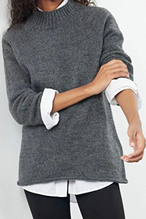 Kadın Moda Şık Dik Yaka Reglan Kol Uzun Yumuşak Dokulu Dikişsiz Triko Kazak