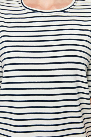 Kadın Pamuklu Bisiklet Yaka Kısa Kol -Beyaz Pamuklu Çizgili Fitilli Örme Pijama Takımı