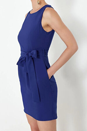 Yeni Regular Business Finike Dokuma Bisiklet Yaka Kolsuz Kol Bodycone Mini Boy Elbise