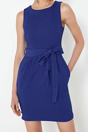 Yeni Regular Business Finike Dokuma Bisiklet Yaka Kolsuz Kol Bodycone Mini Boy Elbise