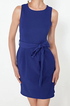 Yeni Regular Business Finike Dokuma Bisiklet Yaka Kolsuz Kol Bodycone Mini Boy Elbise