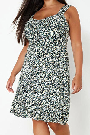 Kadın Büyük Beden Mini Boy Kare Yaka Fitted Çiçek Desenli Düğmeli Yazlık Örme Elbise TBBSS23AH00240